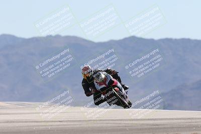 media/Oct-13-2025-Moto Forza (Mon) [[a66d839500]]/3-B Group/Session 4 (Turn 9)/